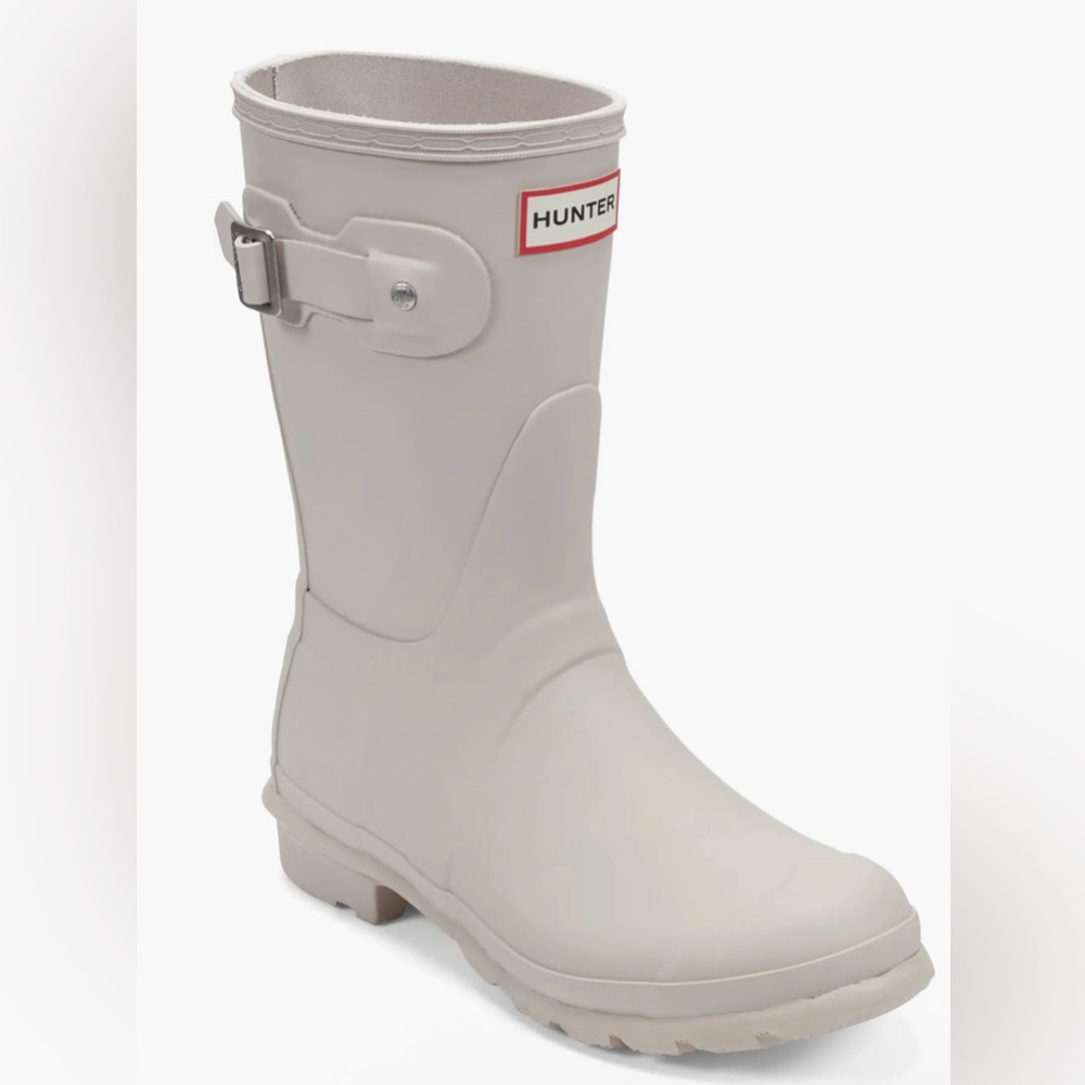 Hunter Women’s Original Short Rain Boots in Cast